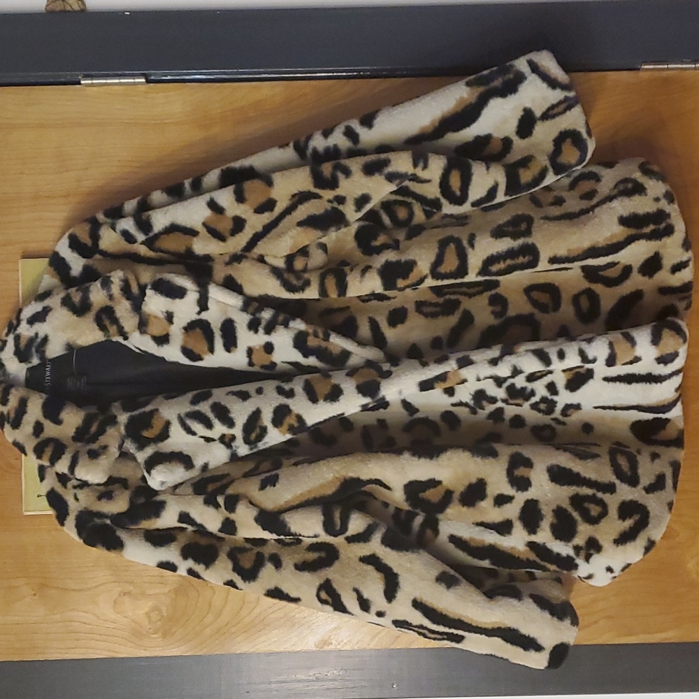 New, beautiful, soft faux fur coat